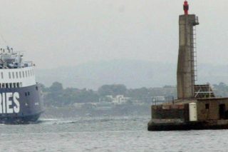 Νεκρός ναυτικός μέσα σε πλοίο στη Σαμοθράκη