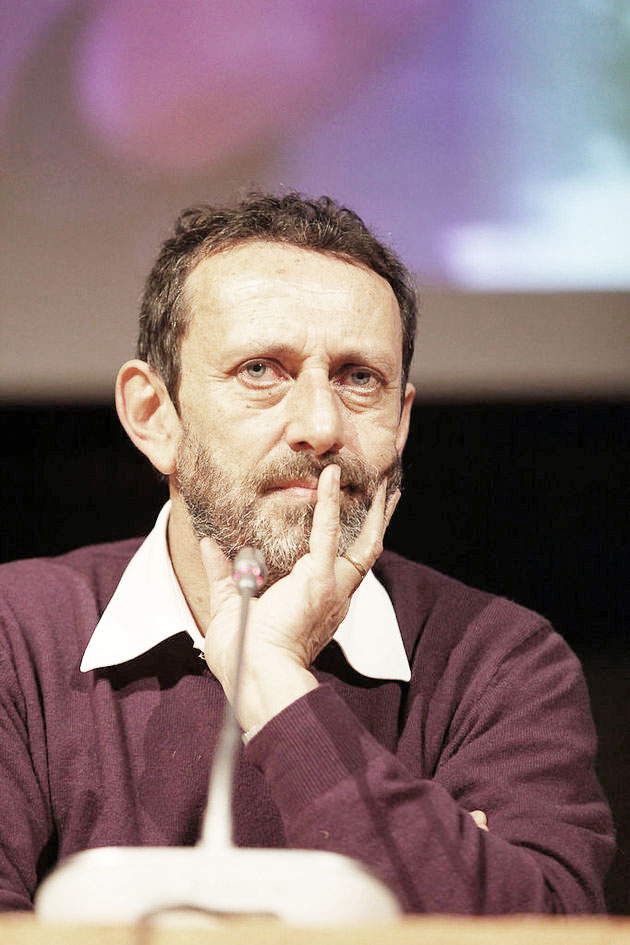 «Πρέπει να κερδίσουν οι νέοι»