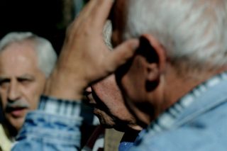 Από «έναν εργαζόμενο ανά οικογένεια» στον συνταξιούχο που ζει την οικογένεια