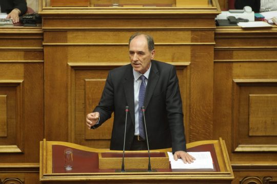 «Μέγα ψέμα τα 38 ακίνητα»