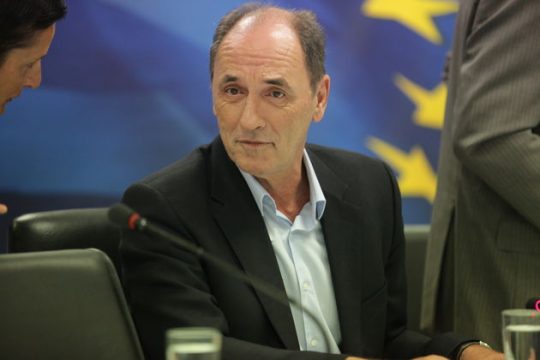 Ενδεχόμενο φόρου στις τραπεζικές συναλλαγές