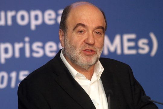 «Δεν μπαίνει αναδρομικός φόρος στα εισοδήματα»
