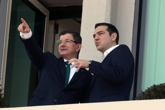 «Αερομαχίες» στο twitter