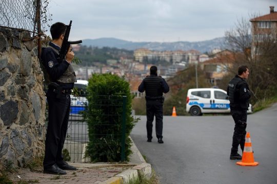 Έκρηξη μυστήριο σε αεροδρόμιο της Κωνσταντινούπολης