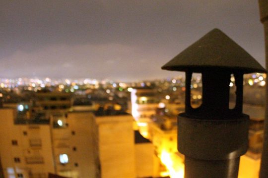 Aποφυγή της χρήσης τζακιών συστήνει το υπ. Περιβάλλοντος