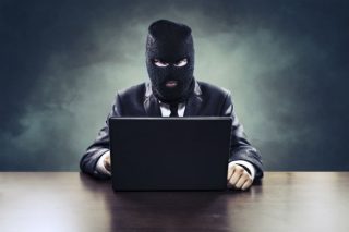 Ομάδα χάκερ «πολιορκεί» τις ελληνικές τράπεζες