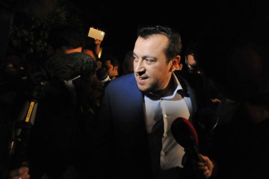 Η Κομισιόν «κλείνει το μάτι» στο νομοσχέδιο για τα κανάλια