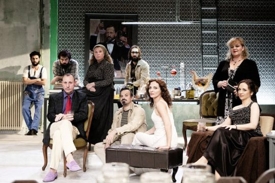 Οι αστοί του Γκόρκι με το ύφος του Τσέχοφ