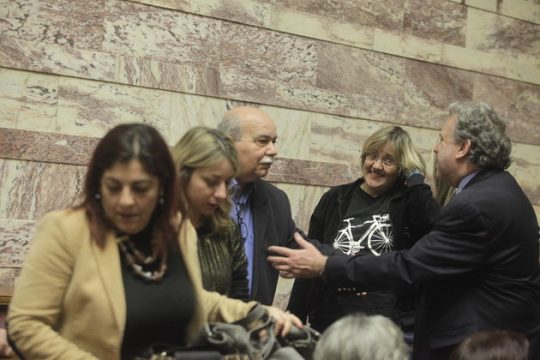 Ανάκριση για το ασφαλιστικό