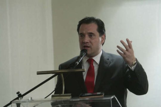 Σύγκρουση υπ. Εσωτερικών-Γεωργιάδη για τους μετακλητούς