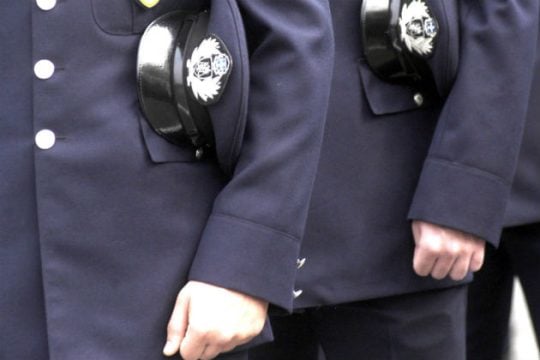 Το πρωί όργανα της τάξης, το βράδυ σεκιουριτάδες
