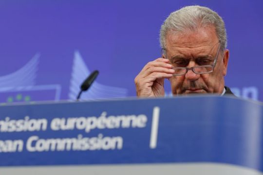 Πυροσβεστικό ρόλο για τη Σέγκεν ανέλαβε ο Δημ. Αβραμόπουλος