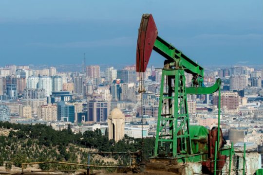 Και το πετρέλαιο θέλει το ΔΝΤ του