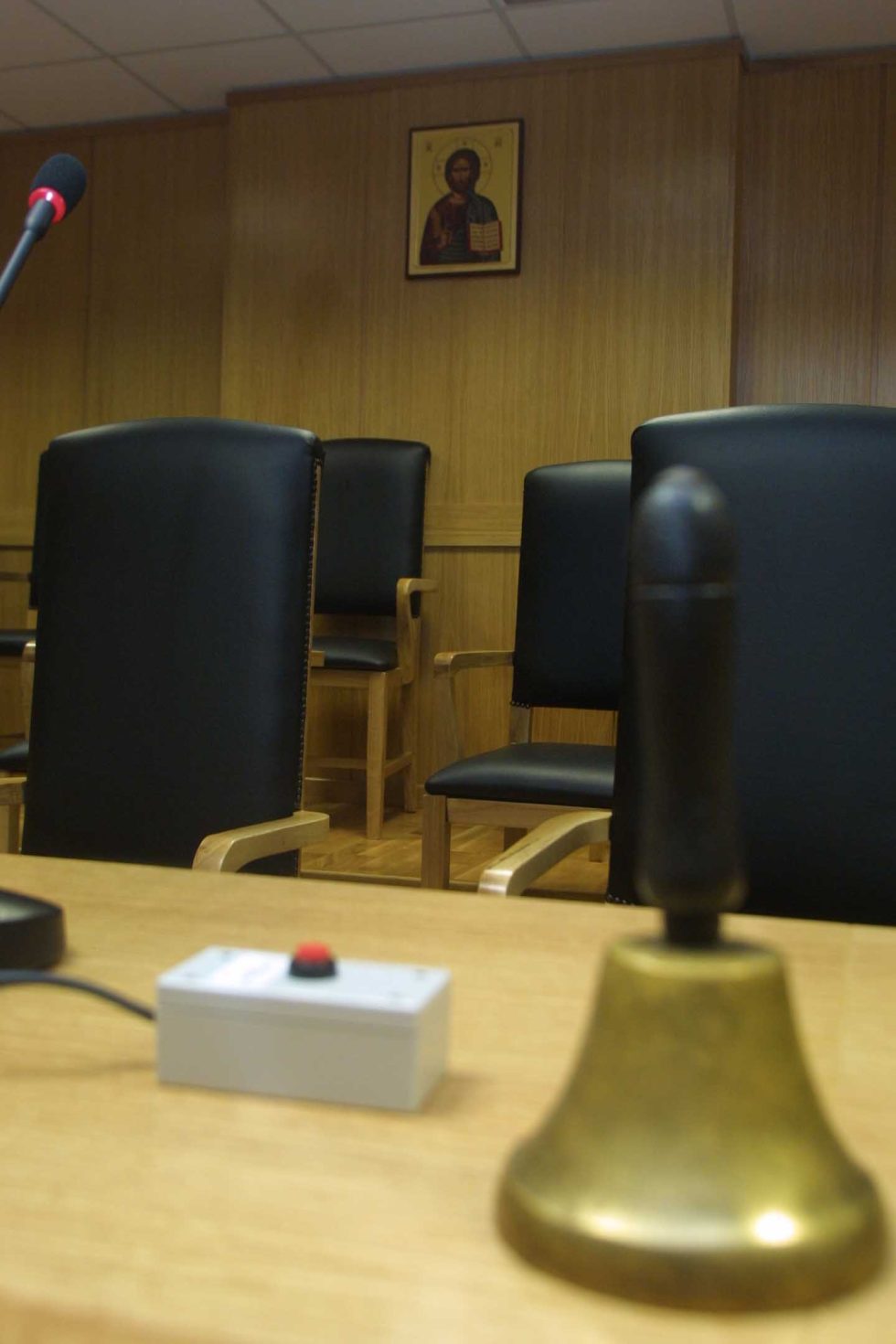 Η Ένωση Εισαγγελέων για τη χρήση μη νόμιμων λιστών φοροφυγάδων