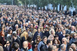 Στους δρόμους… τα ρετιρέ και τα υπόγεια