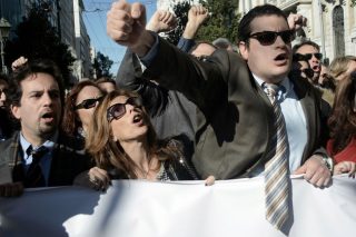 Τάξη εναντίον τάξης