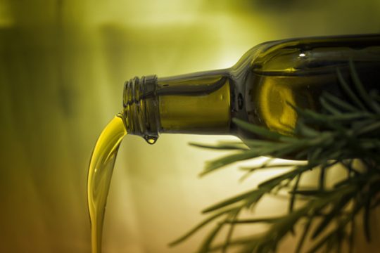 Κατάσχεση 750 λίτρων νοθευμένου λαδιού