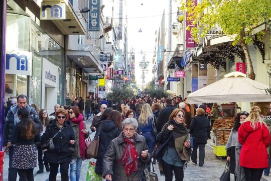 Βελτιώνεται το οικονομικό κλίμα, παραμένει υψηλή η ανεργία