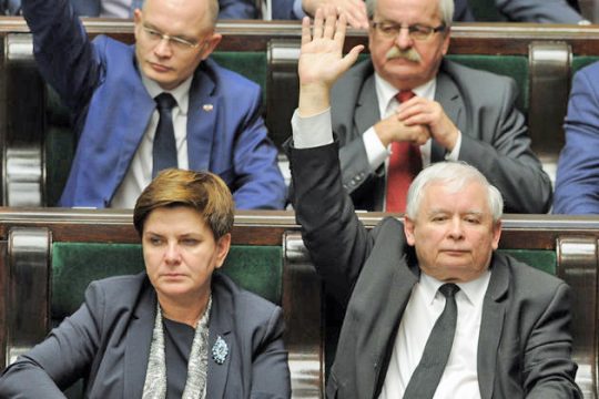 Είπε ο ευρω-γάιδαρος τον Πολωνό πετεινό κεφάλα