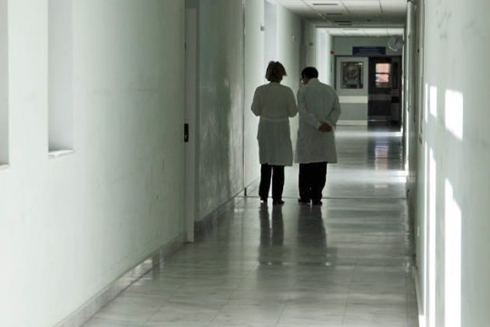 Αιματηρή επίθεση με τσεκούρι