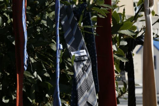 Γραβάτες και αμπέχονα