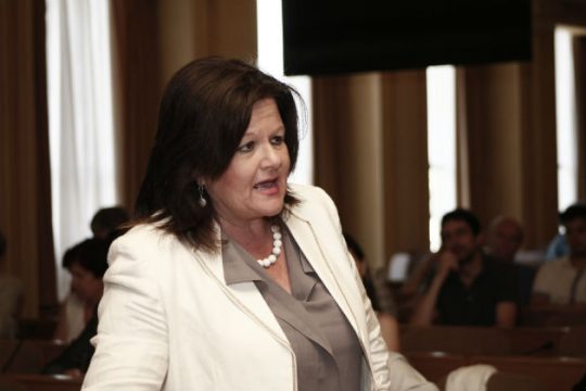 Τριγμοί στην Κ.Ο. ΣΥΡΙΖΑ για την πρόσληψη του συζύγου της Καφαντάρη