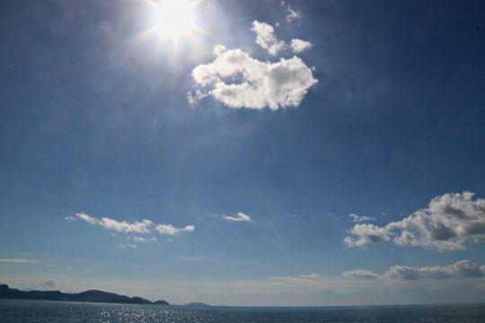 Καλός ο καιρός με σποραδικές νεφώσεις