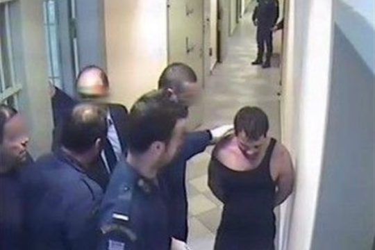 Άρχισε η δίκη των βασανιστών του Καρέλι