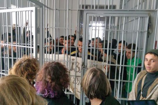 Επιστρέφουν οι φυλακές της ντροπής