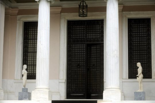 Πόλεμος διαρροών Μαξίμου – Συγγρού