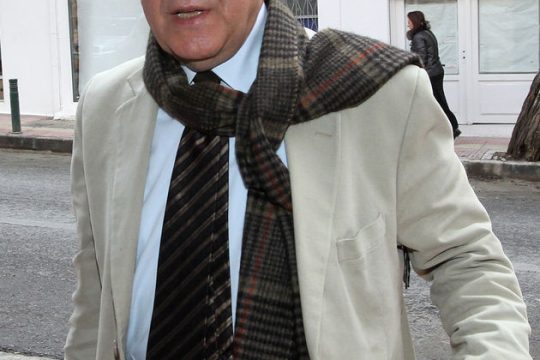 Τρίτος δρόμος για τρεις