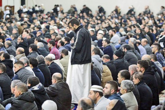 «Μουσουλμάνοι, πρέπει να αναθεωρήσουμε κριτικά την κατανόησή μας για το Iσλάμ»