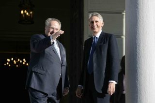 Η Βρετανία στη…διάθεση του Κυπριακού