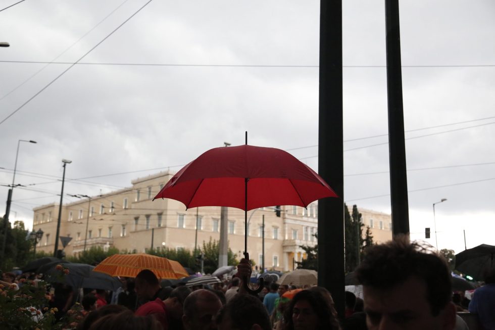 Ο βρεγμένος δεν φοβάται τις ροχάλες