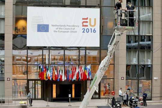 Στα ηνία μίας κλυδωνιζόμενης Ευρώπης
