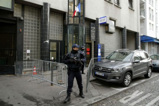 Αναγνωρίστηκε ο δράστης της επίθεσης στο Παρίσι
