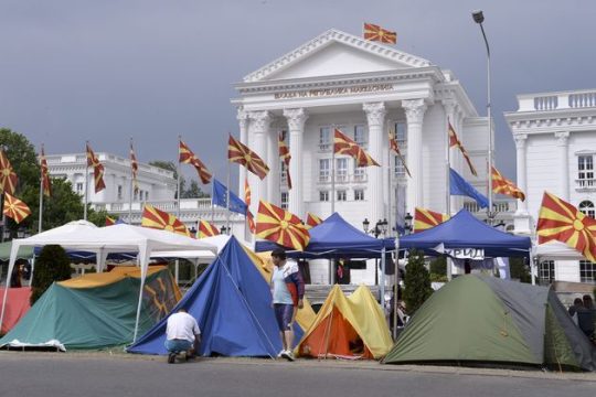 Νέες κάλπες, νέος διχασμός