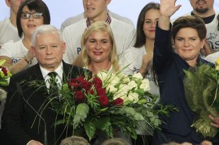 Βεντέτα Ε.Ε. – Πολωνίας για τις αντιδημοκρατικές μεταρρυθμίσεις