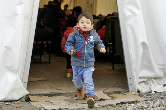 Η ένταση φέρνει αυστηρότερα σύνορα