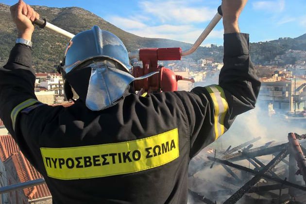 Σάμος: Ώρες αγωνίας για άστεγο που προσπάθησε ανεπιτυχώς να ζεσταθεί