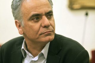 Η κυβέρνηση δεν υποκύπτει σε εκβιασμούς τονίζει ο Σκουρλέτης