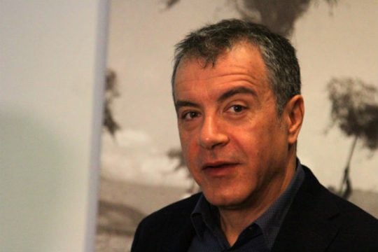 Στο συνέδριο παραπέμπει ο Θεοδωράκης