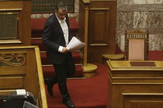 Ολοταχώς προς Κεντροαριστερά και το Ποτάμι