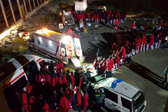 Θάνατοι και ξυλοδαρμοί προσφύγων στην Θέουτα