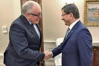 «Διάλογος» επί πτωμάτων