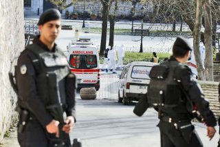 Σύνδεση του προσφυγικού με την τρομοκρατία