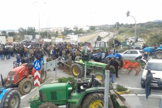 Μπλόκα και στους τέσσερις νομούς