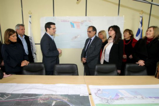 Δέσμη μέτρων για το Πέραμα ανακοίνωσε ο πρωθυπουργός