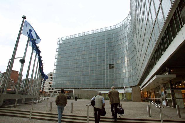 Μια από τα ίδια από την Κομισιόν