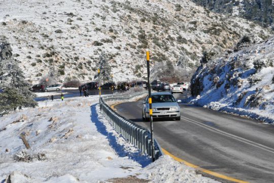 Βροχές και μικρή άνοδος της θερμοκρασίας